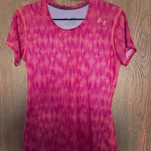 Women’s under armor workout top